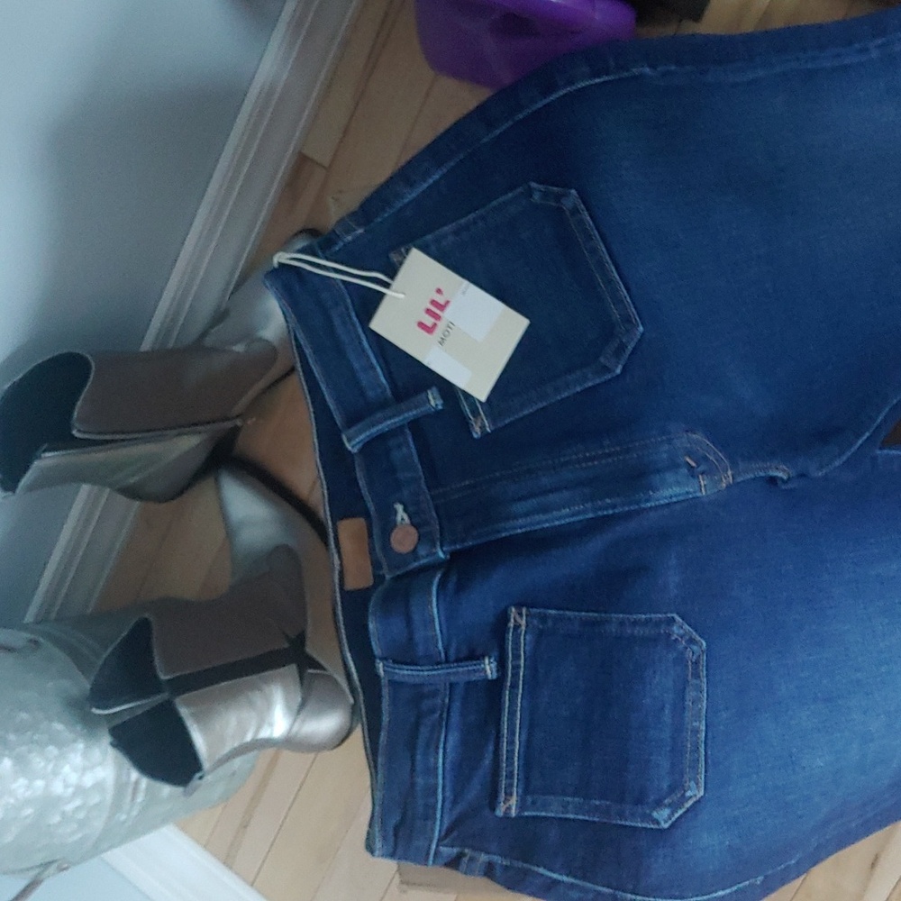 Jeans - Picture 2 of 2